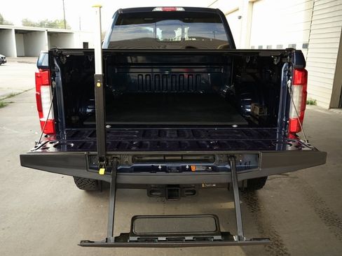 Used 2019 Ford F250 Lariat w/ Lariat Ultimate Package image 30