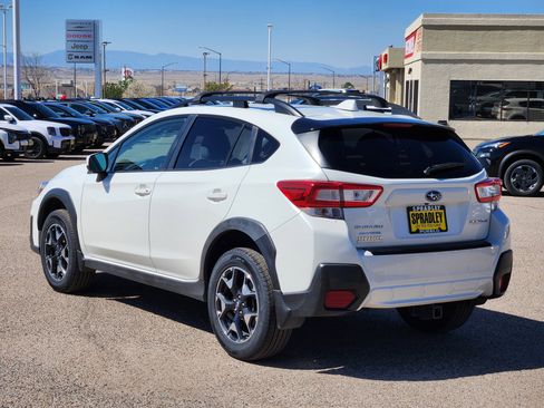 Used 2019 Subaru Crosstrek 2.0i Premium w/ Eyesight System image 3