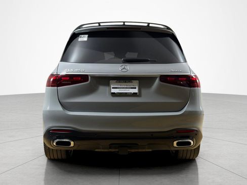 Used 2024 Mercedes-Benz GLS 450 4MATIC image 4