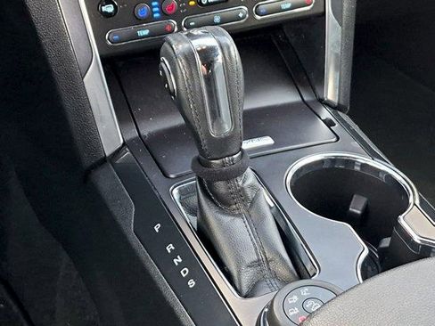 Used 2019 Ford Explorer Limited w/ Class III Trailer Tow Package AWD/4WD image 16