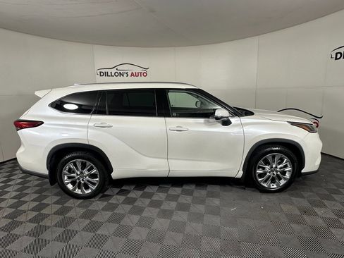 Used 2020 Toyota Highlander Limited image 10