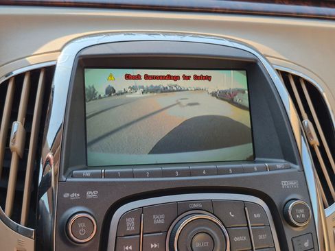 Used 2012 Buick LaCrosse Touring FWD image 24