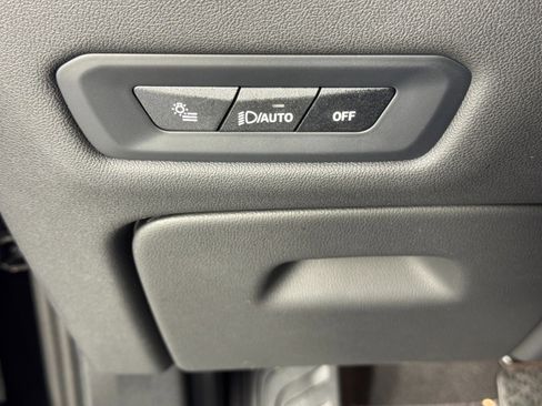 Used 2024 BMW X5 sDrive40i w/ Premium Package image 19