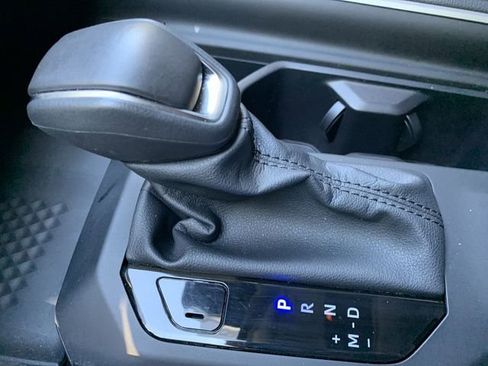 Used 2025 Toyota Grand Highlander AWD image 25