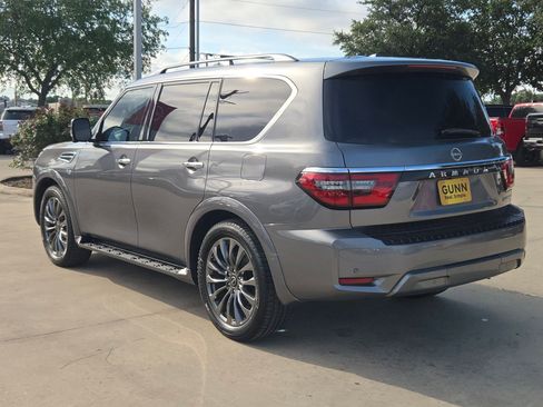 Used 2021 Nissan Armada Platinum w/ Captain's Chairs Package RWD image 5