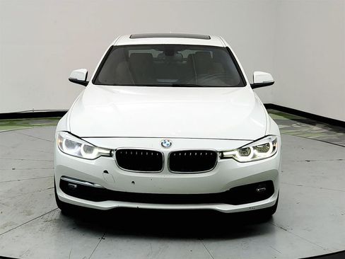 Used 2018 BMW 330i Sedan RWD image 2