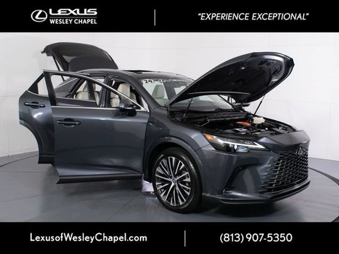 Used 2024 Lexus RX 350 w/ Technology Package AWD/4WD image 11