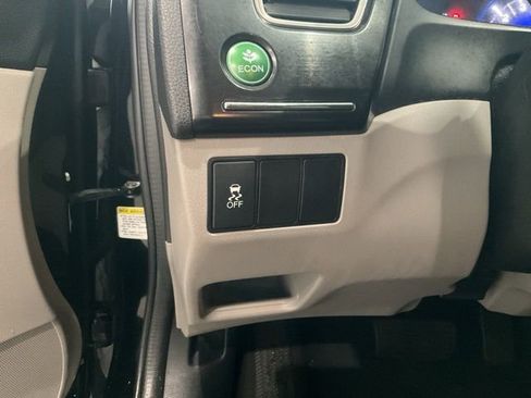 Used 2013 Honda Civic LX image 7