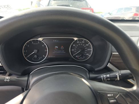 Used 2023 Nissan Altima 2.5 SV image 16