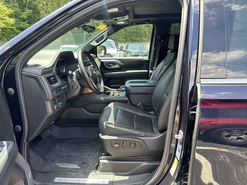 Used 2023 Chevrolet Suburban High Country AWD/4WD image 8