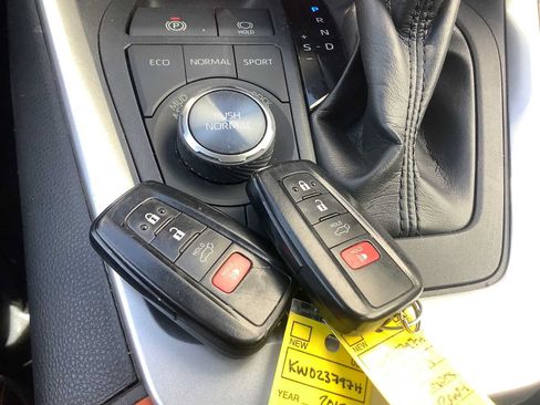 Used 2019 Toyota RAV4 Adventure w/ All Weather Liner Package AWD/4WD image 19
