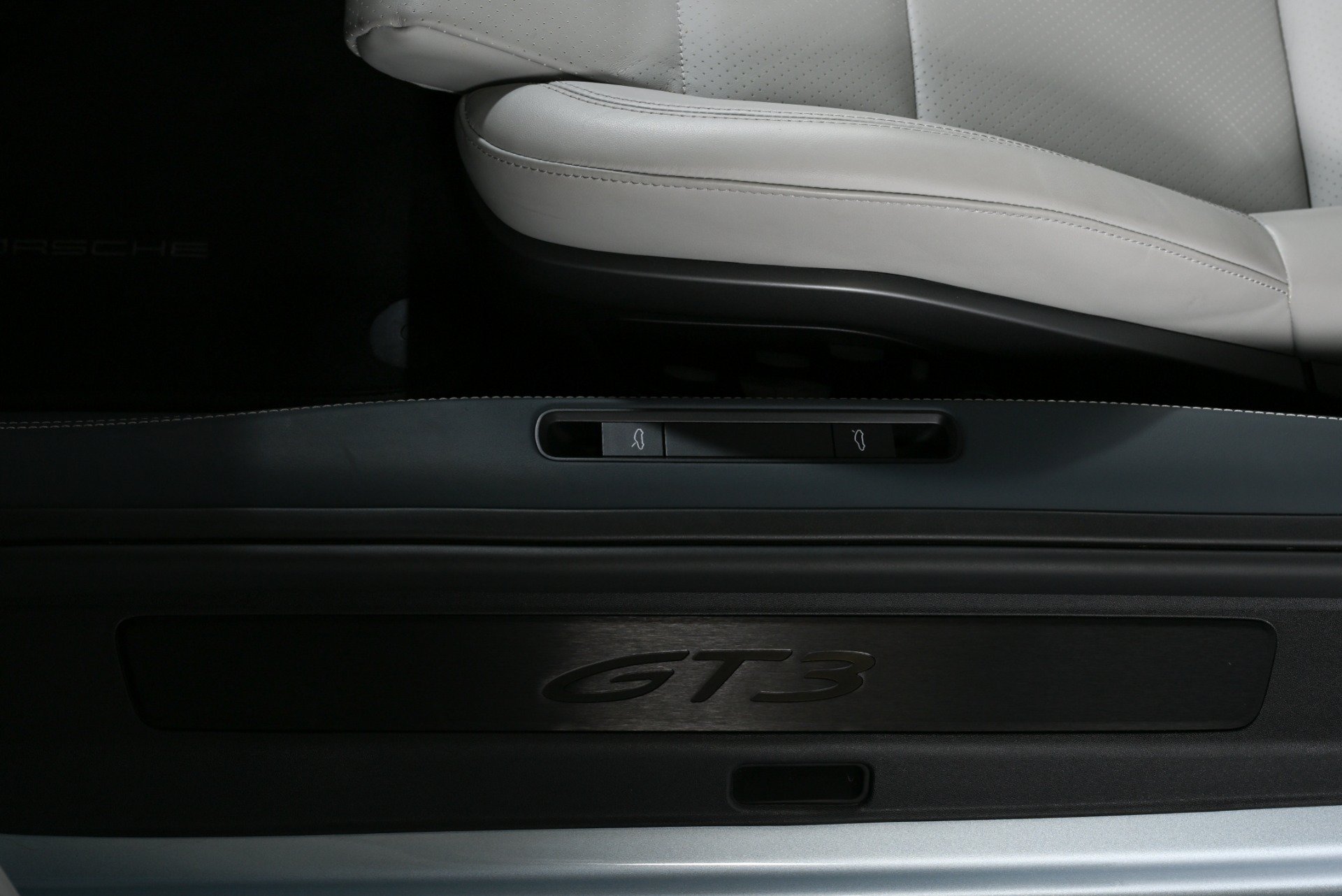 Used 2022 Porsche 911 GT3 RWD image 18