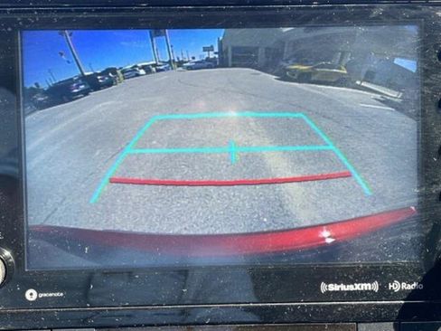 Used 2022 Toyota Highlander XSE image 24