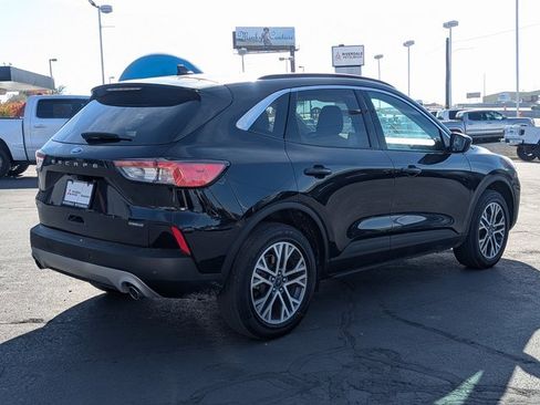 Used 2021 Ford Escape SEL image 3