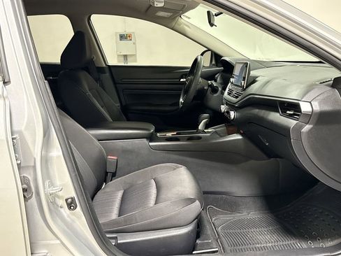 Used 2019 Nissan Altima 2.5 S FWD image 21
