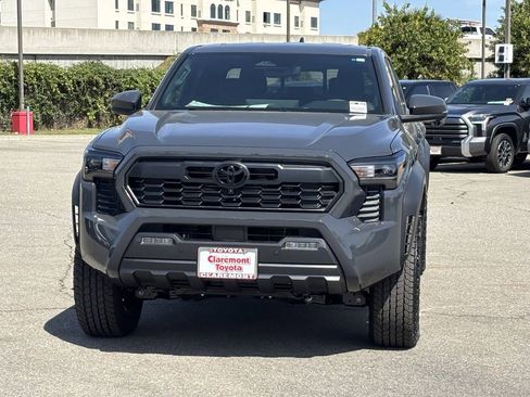 Used 2026 Toyota Tacoma TRD Off-Road w/ TRD Off Road Premium Package AWD/4WD image 33