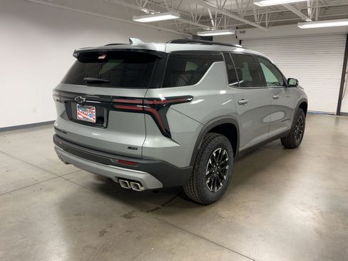 New 2026 Chevrolet Traverse Z71 w/ Driver Confidence Package image 9