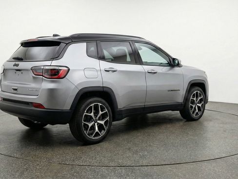 Used 2025 Jeep Compass Limited AWD/4WD image 9
