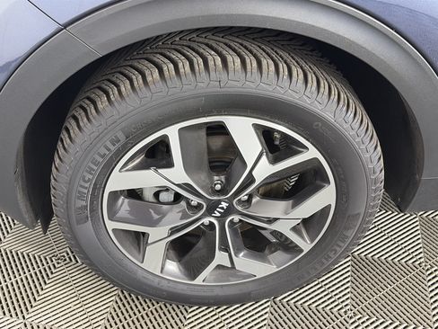 Used 2022 Kia Sportage EX AWD/4WD image 13
