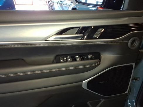 New 2026 Jeep Grand Wagoneer L Limited AWD/4WD image 5
