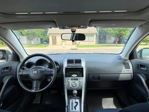 Used 2005 Scion tC FWD image 3