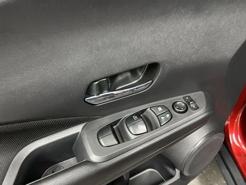 Used 2023 Nissan Kicks SV FWD image 21
