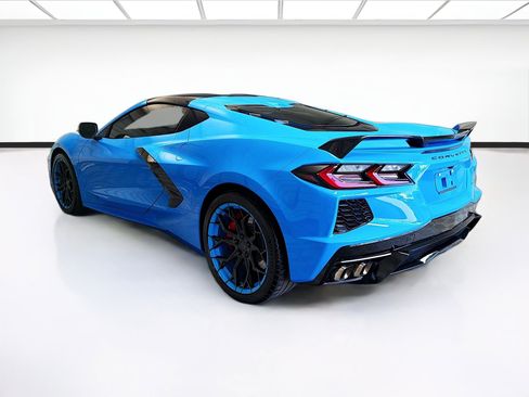 Used 2021 Chevrolet Corvette Stingray Premium Cpe w/ Z51 Performance Package RWD image 6