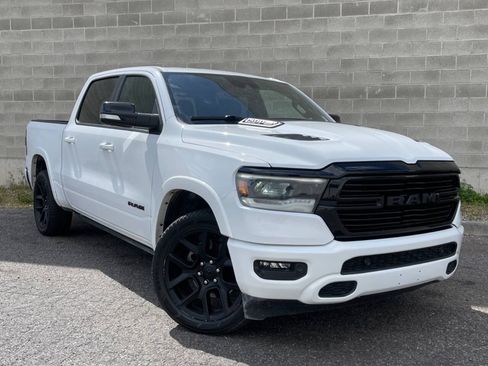 Used 2022 RAM 1500 Laramie w/ Night Edition AWD/4WD image 3