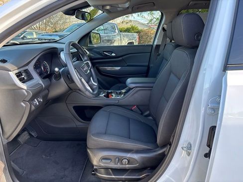 Used 2023 GMC Acadia SLE w/ Driver Convenience Package image 14