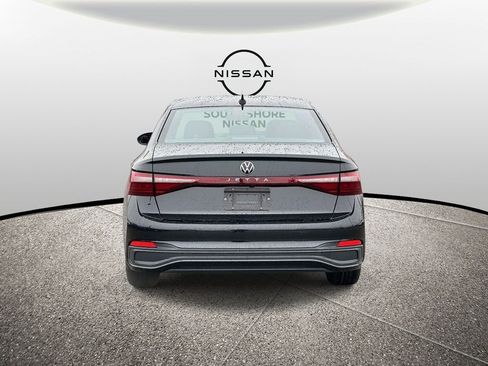 Used 2025 Volkswagen Jetta Sport image 5
