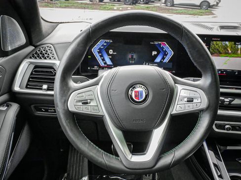 Used 2025 BMW ALPINA XB7 AWD/4WD image 18