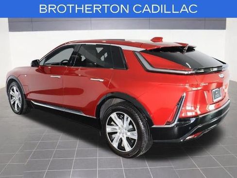 Certified 2024 Cadillac Lyriq Tech w/ Driver Assist Package AWD/4WD image 4