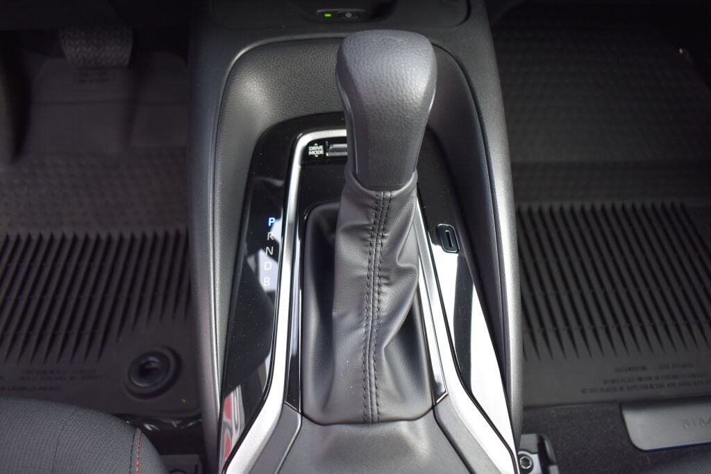 Used 2026 Toyota Corolla SE FWD image 13