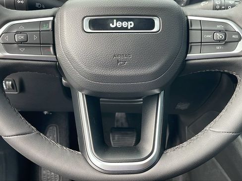 Used 2026 Jeep Compass Latitude AWD/4WD image 28