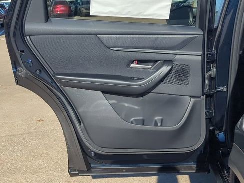 Used 2026 MAZDA CX-90 3.3 Turbo w/ Select Package image 9