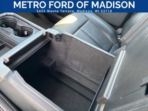 Used 2022 Ford F250 Lariat w/ Black Appearance Pkg AWD/4WD image 19