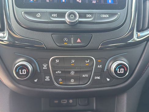 Used 2022 Chevrolet Equinox RS w/ RS Leather Package FWD image 43