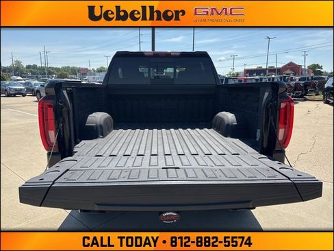 Used 2024 GMC Sierra 1500 AT4 w/ Technology Package image 10