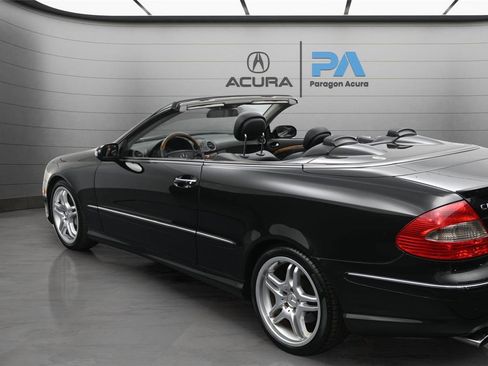Used 2008 Mercedes-Benz CLK 550 Cabriolet image 24