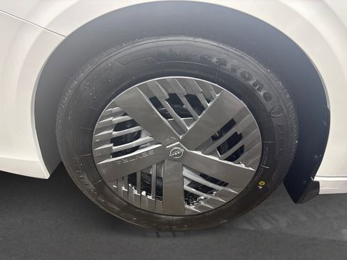 New 2026 Nissan Sentra S w/ Floor Mat Package image 11