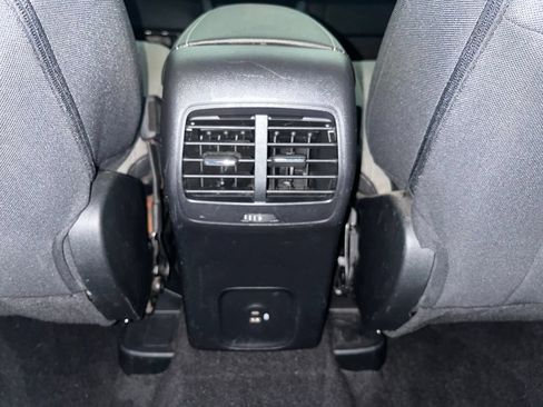 Used 2021 Ford Escape SE w/ SE Sport Appearance Package AWD/4WD image 30