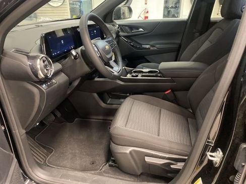 New 2026 Chevrolet Equinox LT image 22