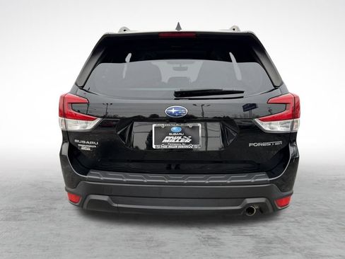 Used 2023 Subaru Forester Limited image 7