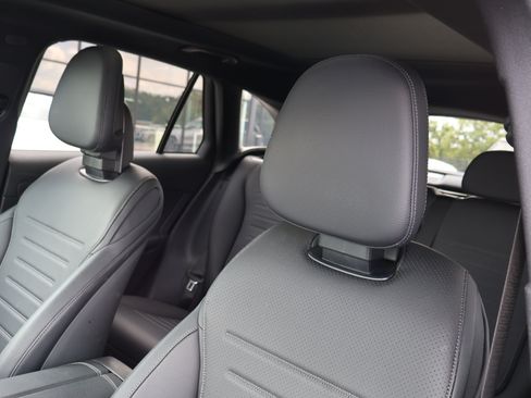 Certified 2026 Mercedes-Benz GLC 300 image 12
