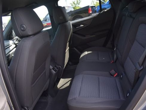 New 2026 Chevrolet Equinox LT w/ Safety and Technology Package AWD/4WD image 19