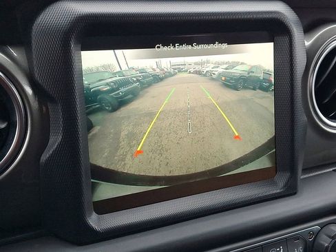 Certified 2023 Jeep Wrangler Sahara w/ Cold Weather Group image 21