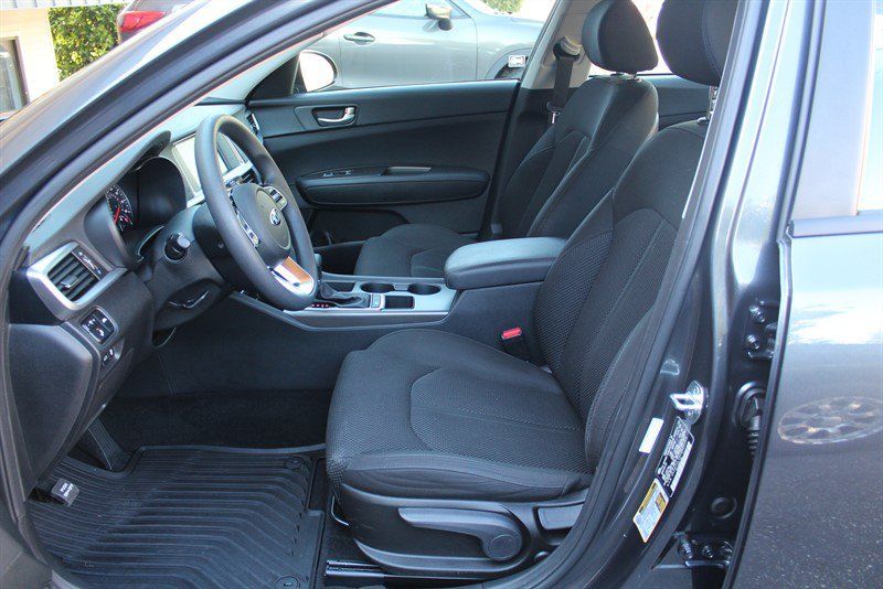 Used 2020 Kia Optima LX FWD image 17