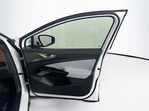 Used 2023 Volkswagen ID.4 Pro AWD/4WD image 32