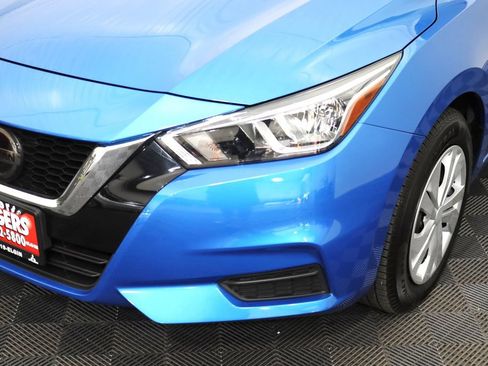 Used 2020 Nissan Versa S FWD image 12