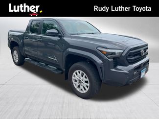 Used 2024 Toyota Tacoma SR5 AWD/4WD video 1